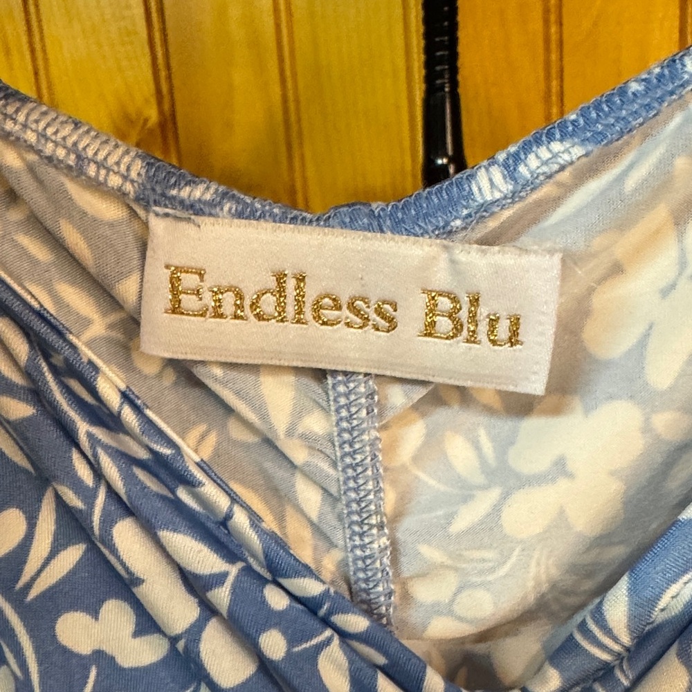 Endless Blu Floral Dress with Ruched Detail - Picture 2 of 7